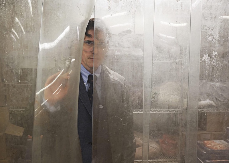 Дом, который построил Джек / The House that Jack Built. Фестиваль не мог обойтись без спорного кино, и на этот раз на набережной Круазет отличился Ларс фон Триер, ставший персоной нон грата в Каннах в 2011 году из-за опрометчивых высказываний о нацистах и Адольфе Гитлере. В этом году датский кинорежиссёр вернулся с психологическим триллером о серийном убийце. Поклонники фильмов ужасов обязательно оценят его экстремальные образы. Главного героя сыграл Мэтт Диллон, также в съёмках участвовали Ума Турман и Райли Кио.

Фильм показали на Каннском кинофестивале вне конкурсной программы. Реакция зрителей и критиков оказалась крайне неоднозначной: около ста человек покинули зал во время показа, а те, что остались, в конце аплодировали стоя.